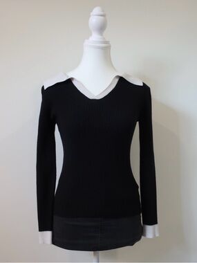 DAZY Rib Knit Long Sleeve Top with Contrast White Collar - Small